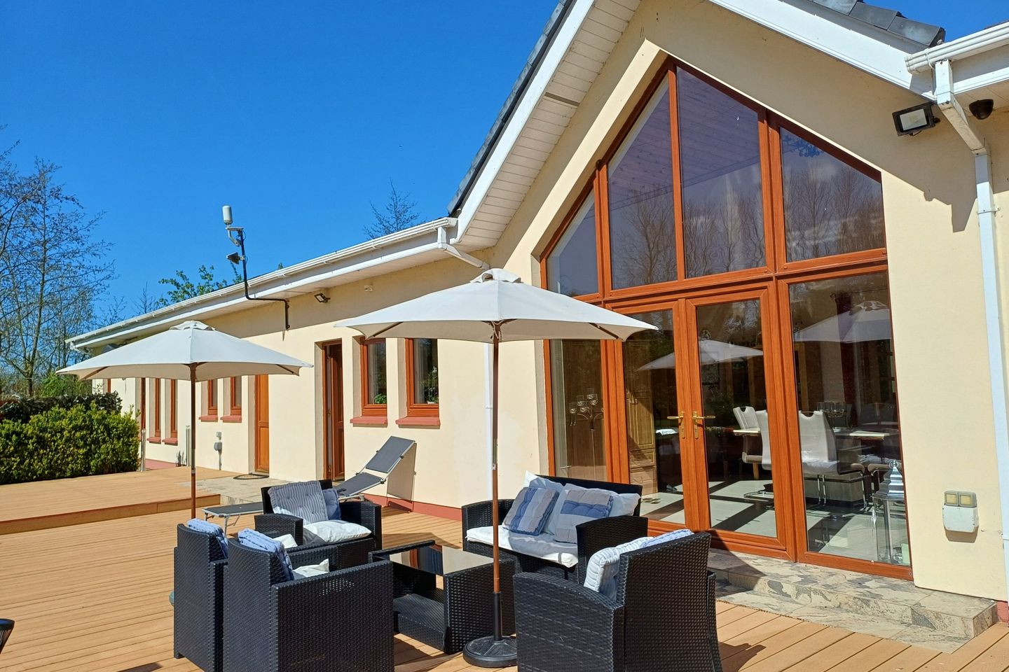 Cedarwood House, Stonestown, Cloghan, Birr, Co Offaly, R42YW62 is for