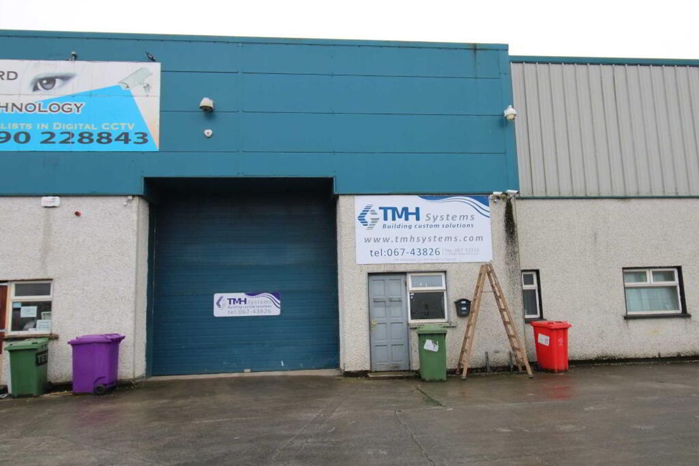 Commercial property for rent in Unit 3B Riverside Business Park, Old
