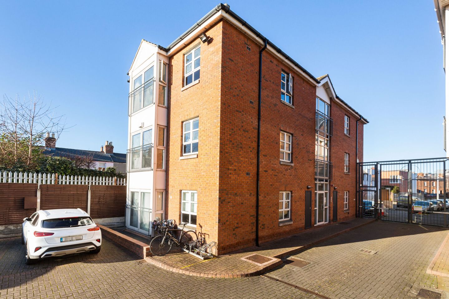 95 Greenville Place, Greenville Avenue, Dublin 8, D08N1K6 is for sale