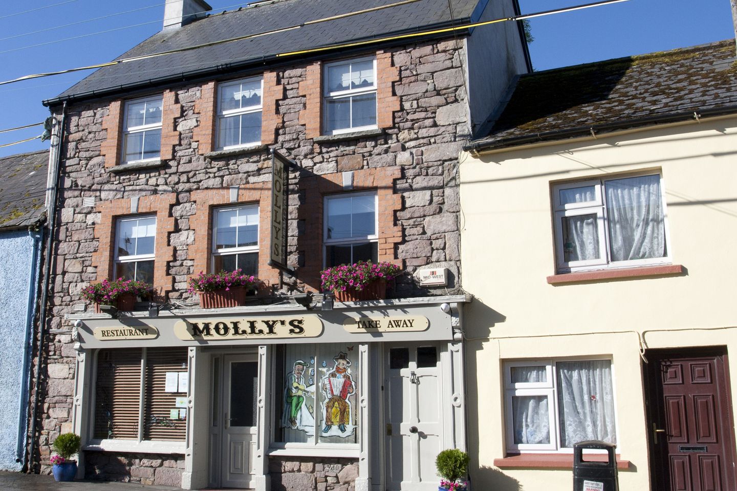 Commercial property for sale in Mollys Restaurant & Take Away