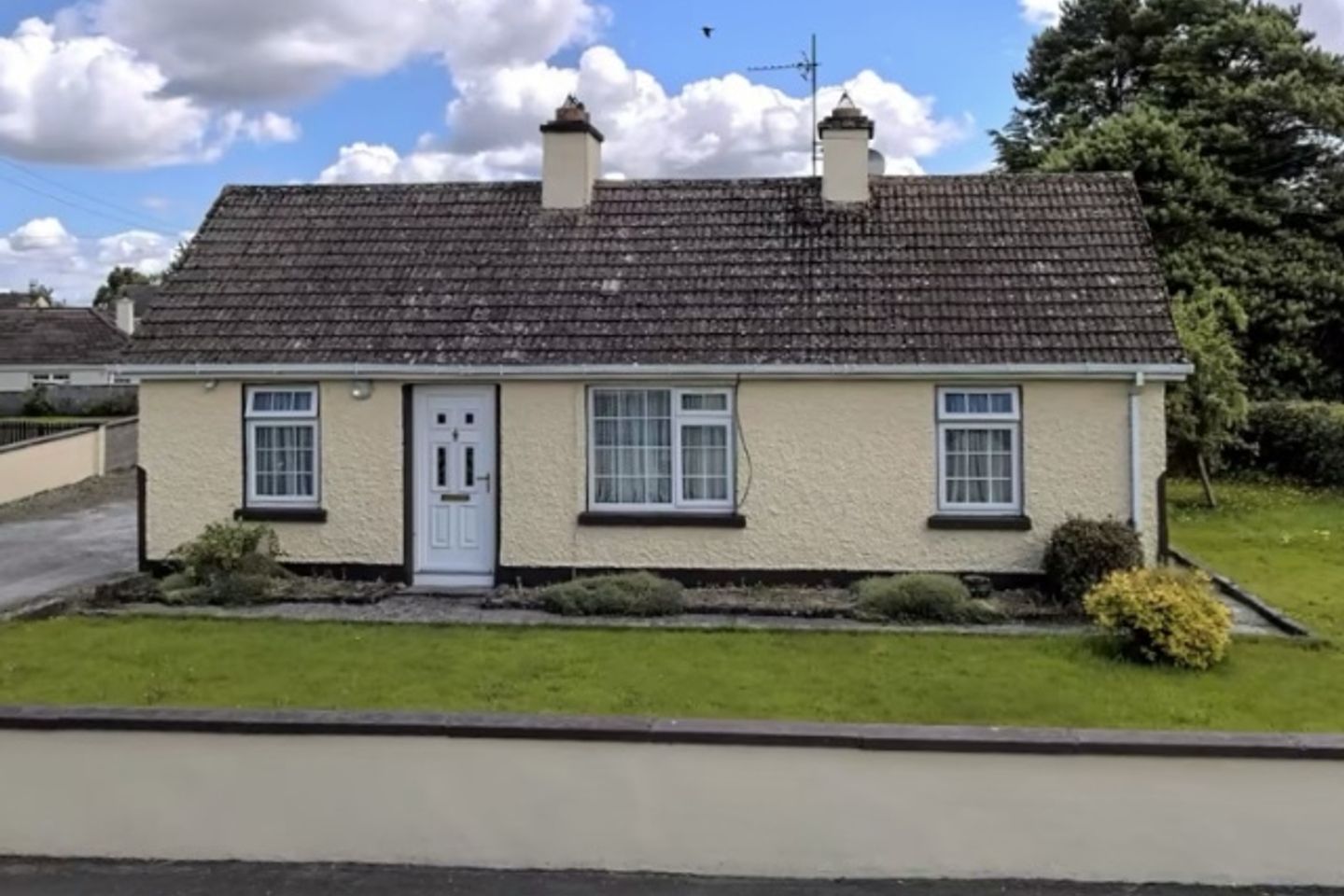 Laurencetown, Rhode, Co. Offaly, R35H008 is for sale on Daft.ie