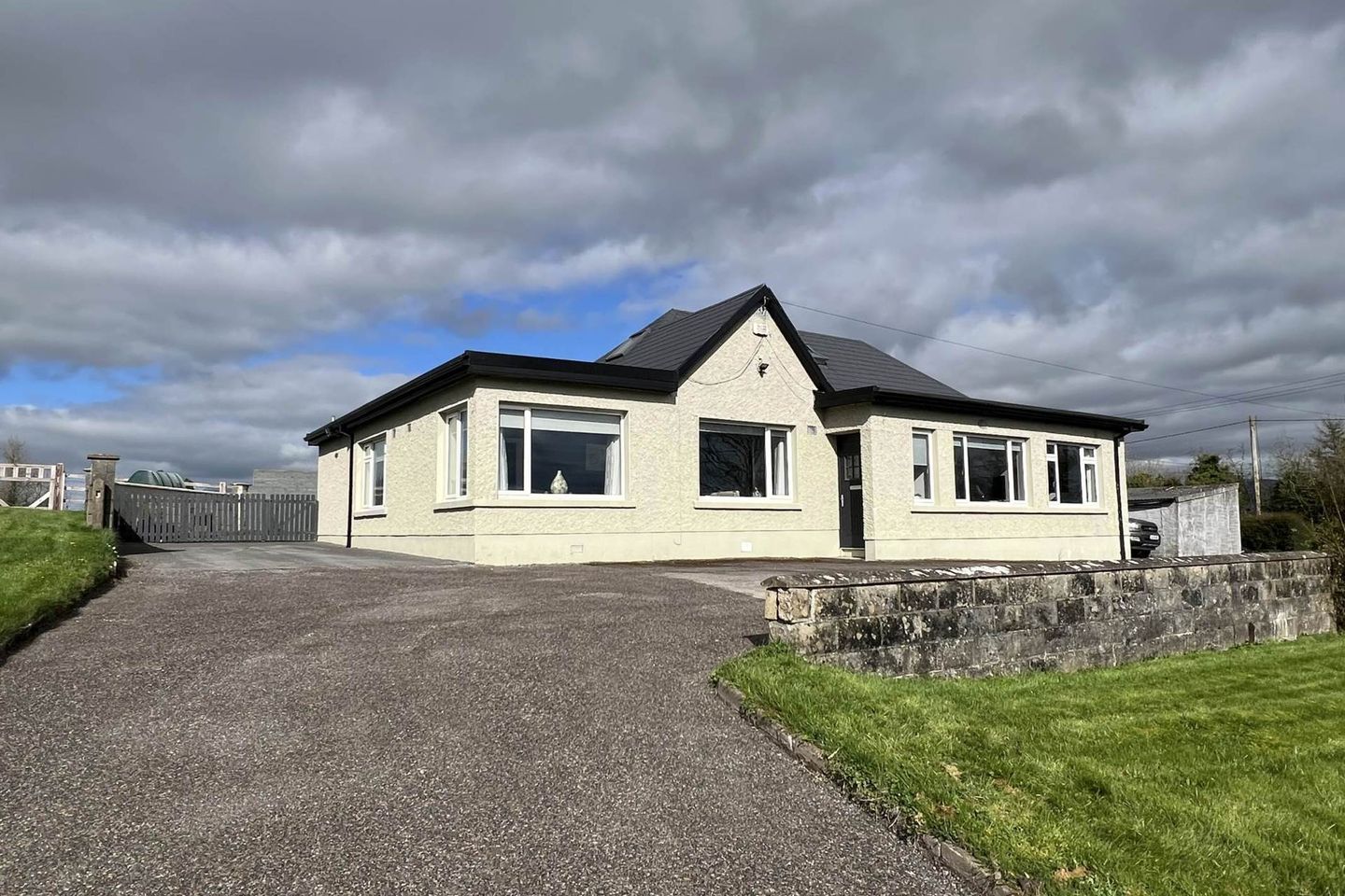 Halebarns, Giantsgrave, Clonmel, Co. Tipperary, E91V627 is for sale on