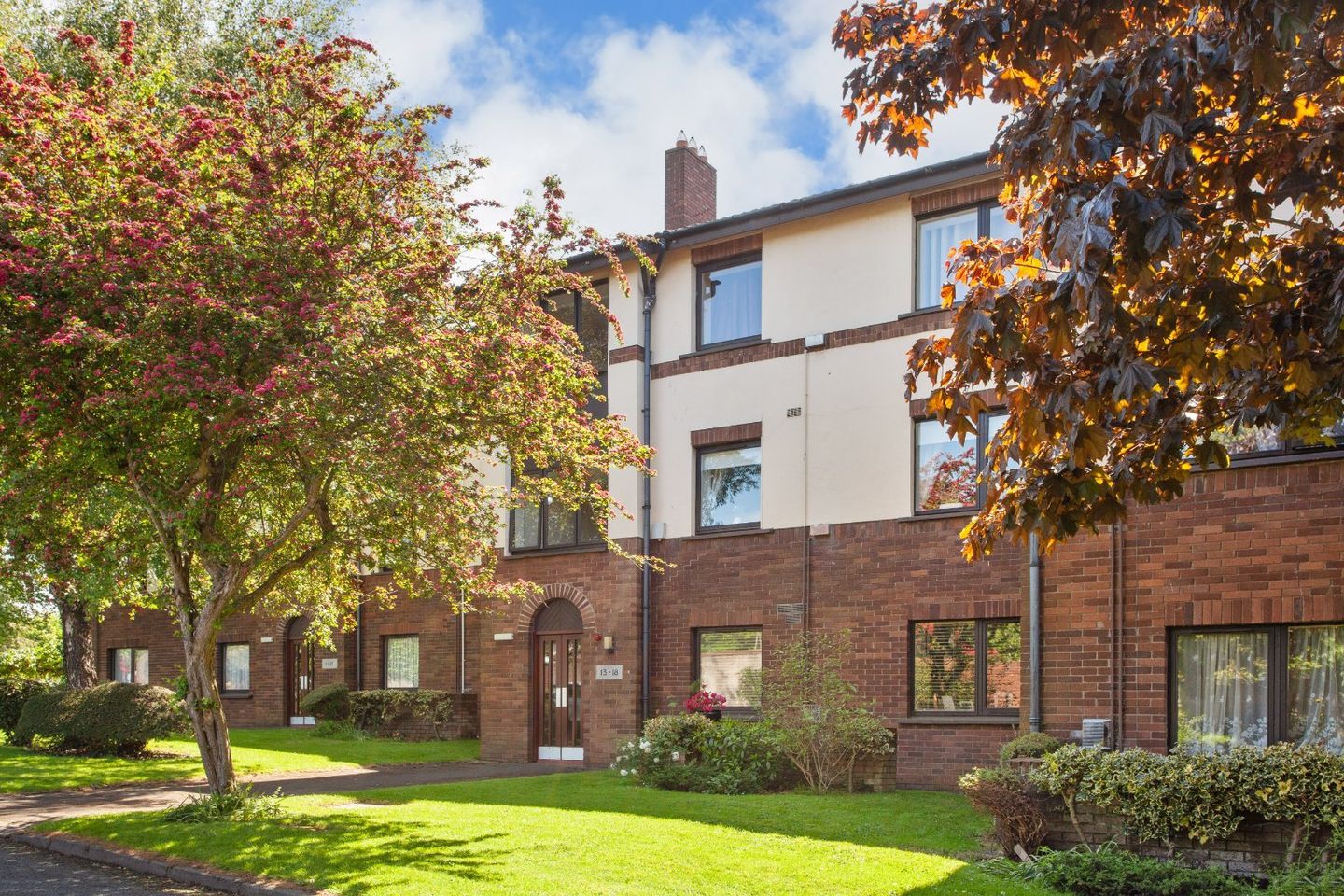 16 The Oaks, Stradbrook Hill, Blackrock, Co. Dublin, A94AE16 is for