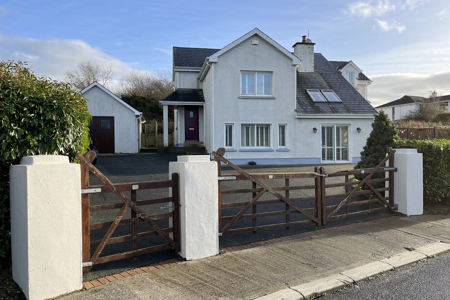 8 Lakeview, Cullenagh, Ballina, Co. Tipperary