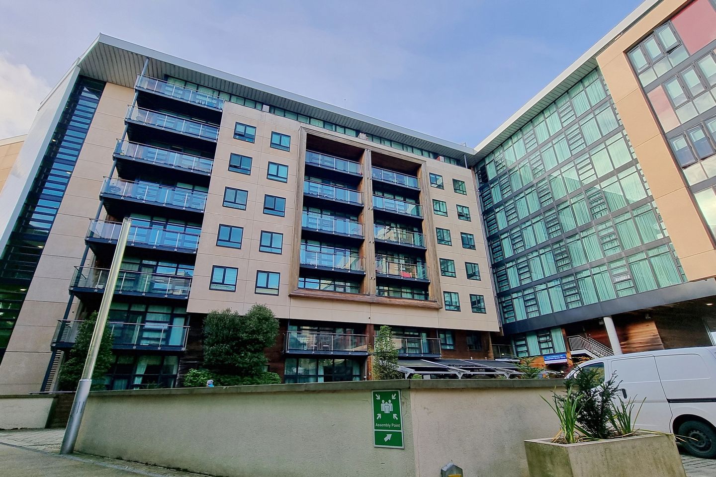Apartment 608, Beacon One, Beacon Court, Bracken Road, Sandyford, Dublin 18, D18KD72 is for sale