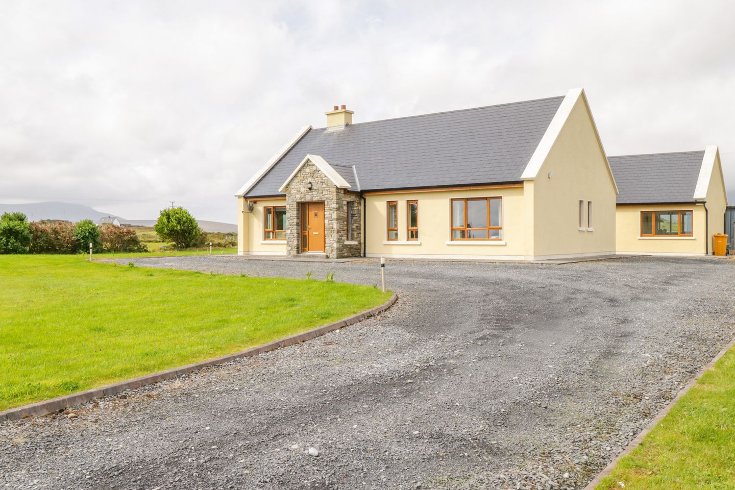Holiday Homes in Ref. 1020536 The Mountain Garden, Bunacurry, Dugor, Achill, Co. Mayo on Daft.ie