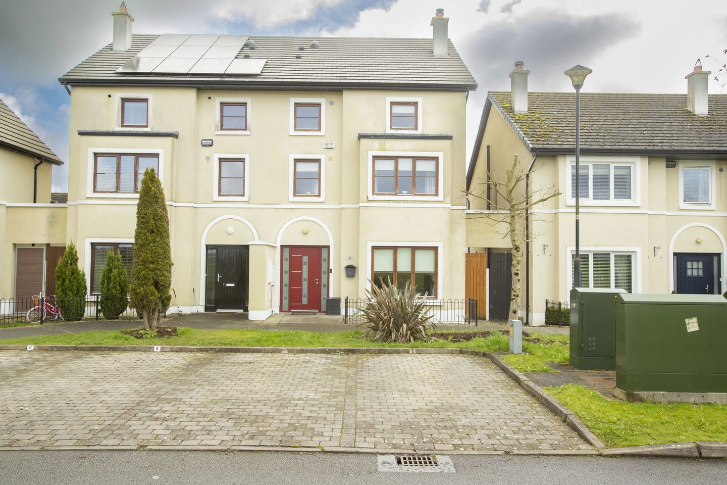 8 Abbeybrook View, Abbeybrook, Kilbeggan, Co. Westmeath, N91HT98 is for