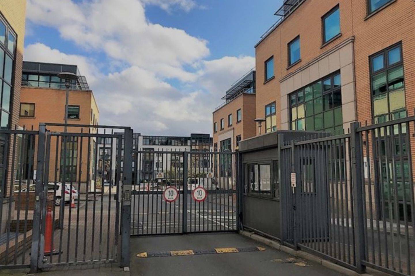 Parkgate Place, Parkgate Street, Dublin 8