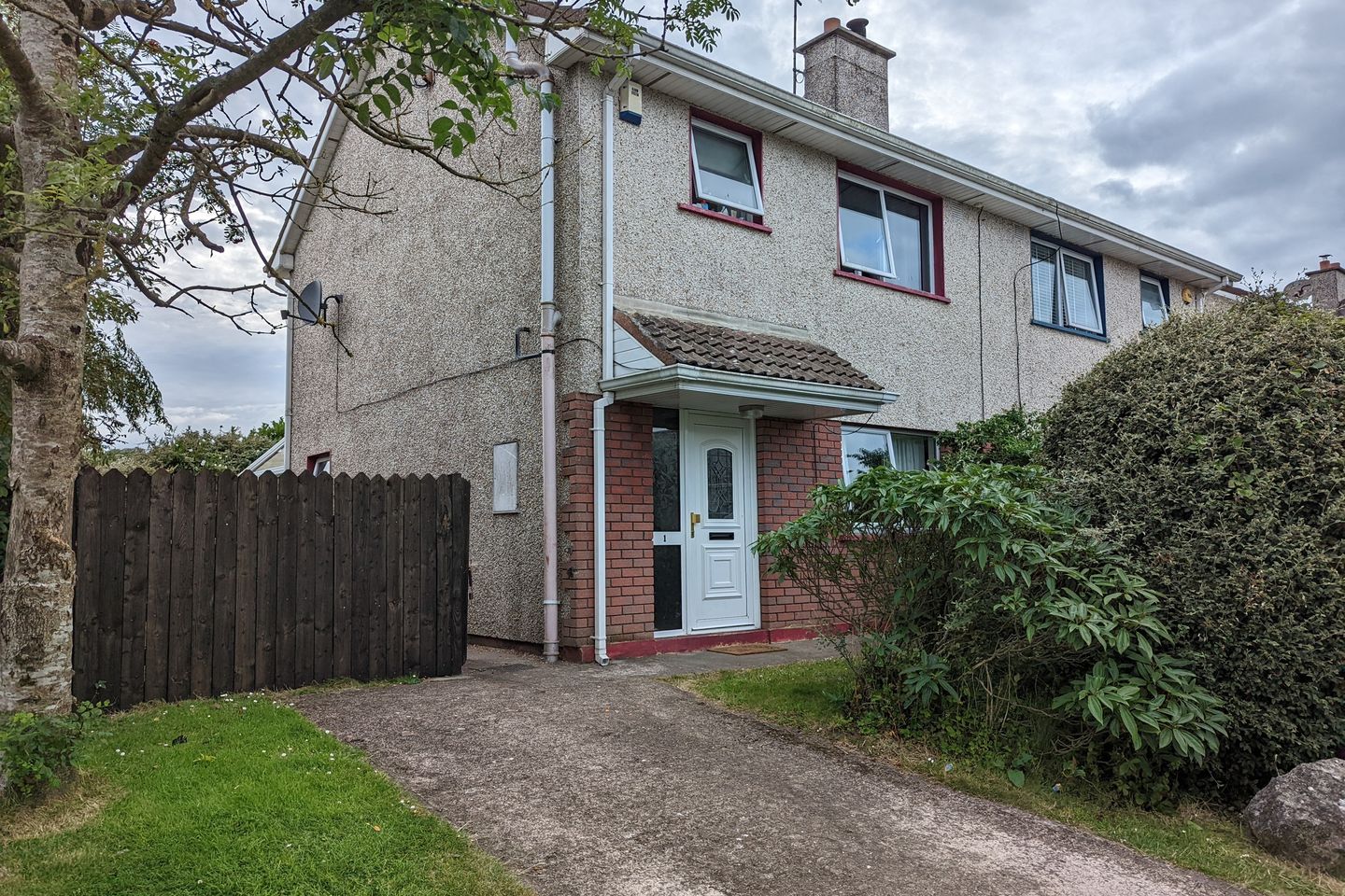 1 Larchfield Rise, Youghal, Co. Cork is for sale on Daft.ie