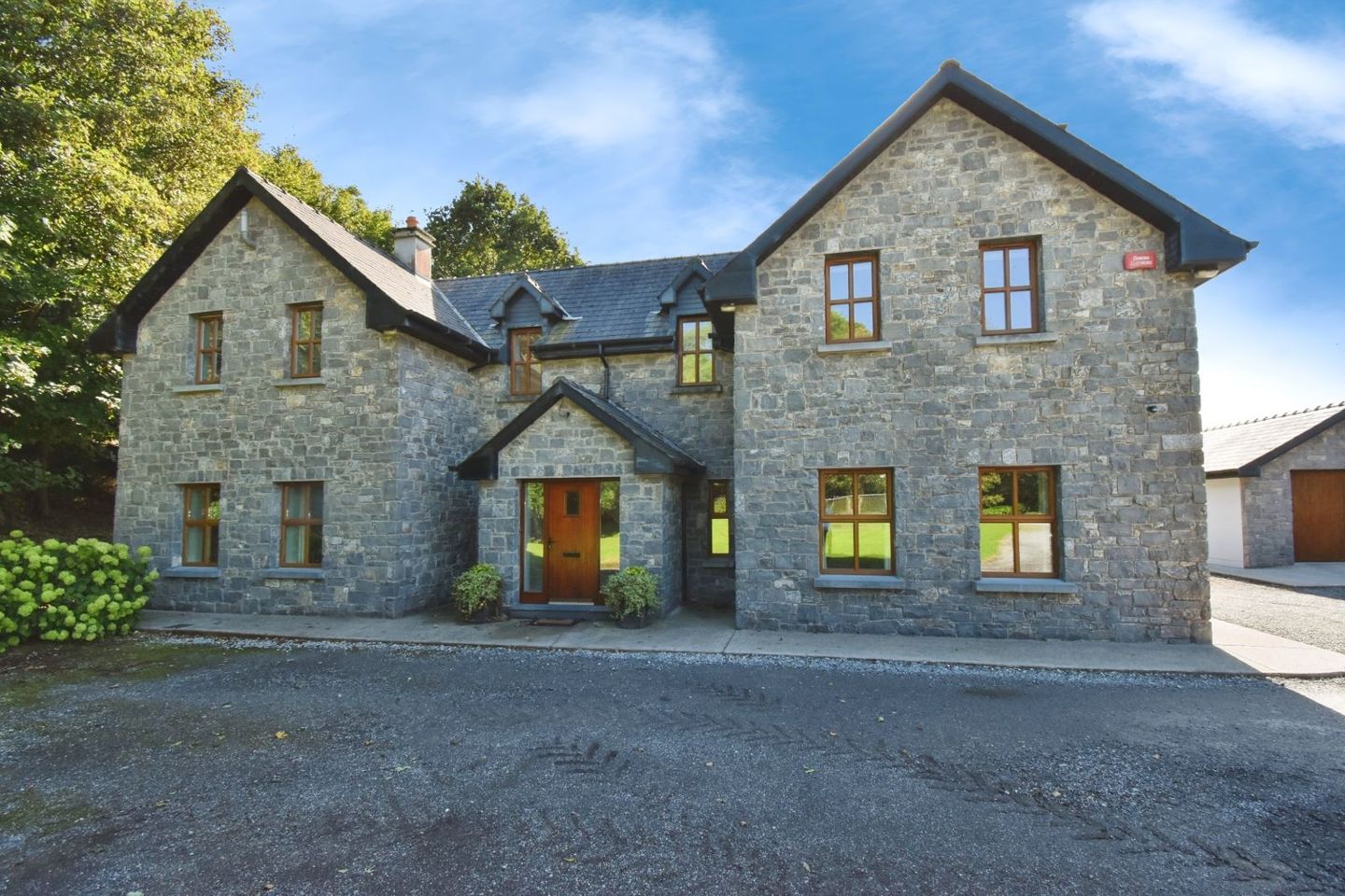 Gort Na gCappal, Barryscourt, Carrigtwohill, Co. Cork, T45K252