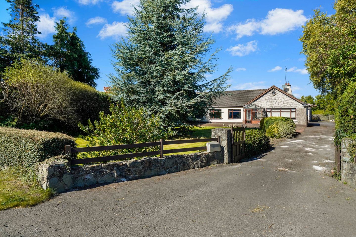 Saint Maria, Ovidstown, Straffan, Co. Kildare, W23AK09