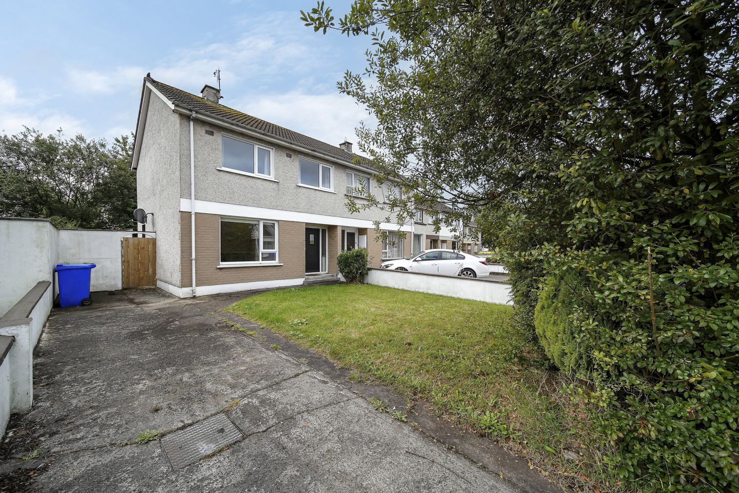 32 Ashlawn, Letterkenny, Co. Donegal is for sale on Daft.ie