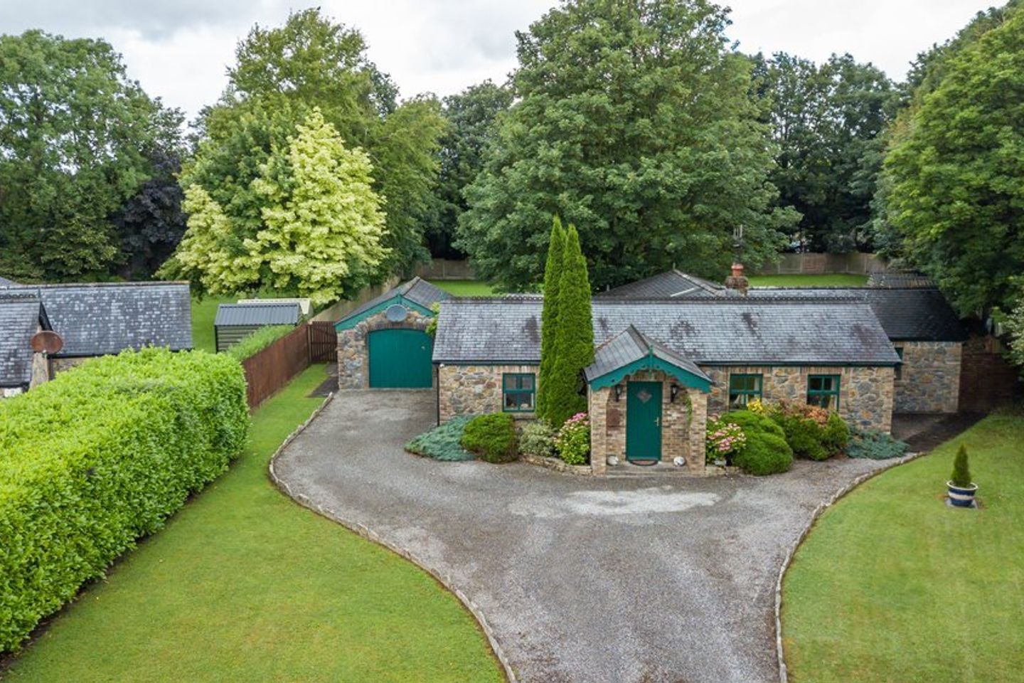 4 Bridgeside Cottages, Kildangan, Co. Kildare, W34WC56 is for sale on