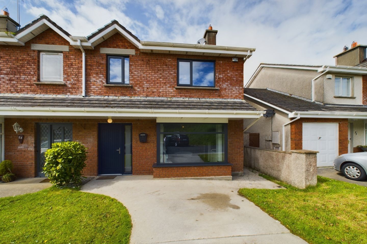 24 Bracken Grove, Old Tramore Road, Waterford, X91RWD2 is for sale on