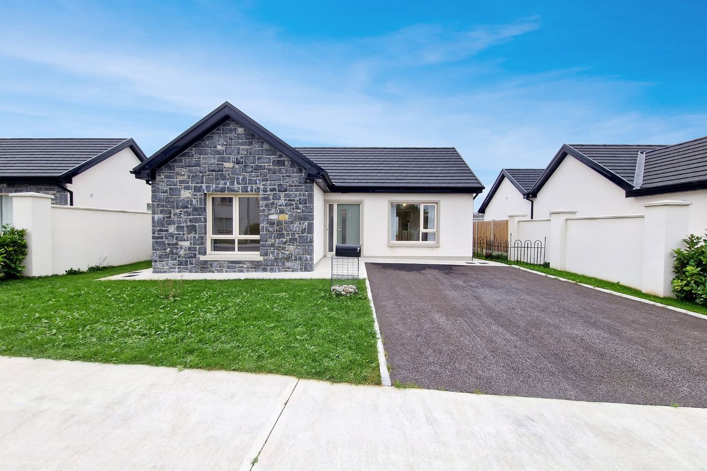 7 Carraig Nua, Tulla, Co. Clare, O'Callaghans Mills, Co. Clare, V95P2DF