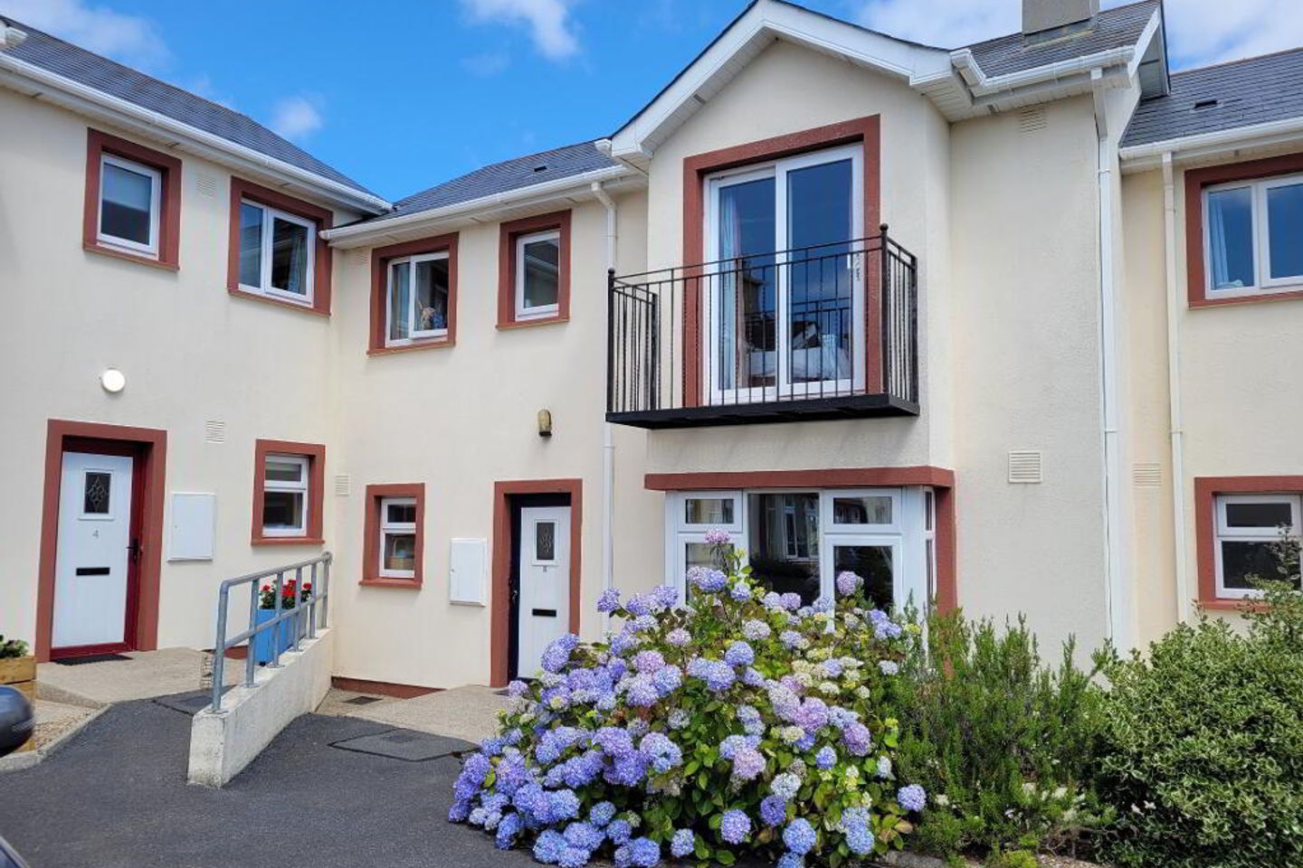 3 Seacliff, Dunmore East, Co. Waterford