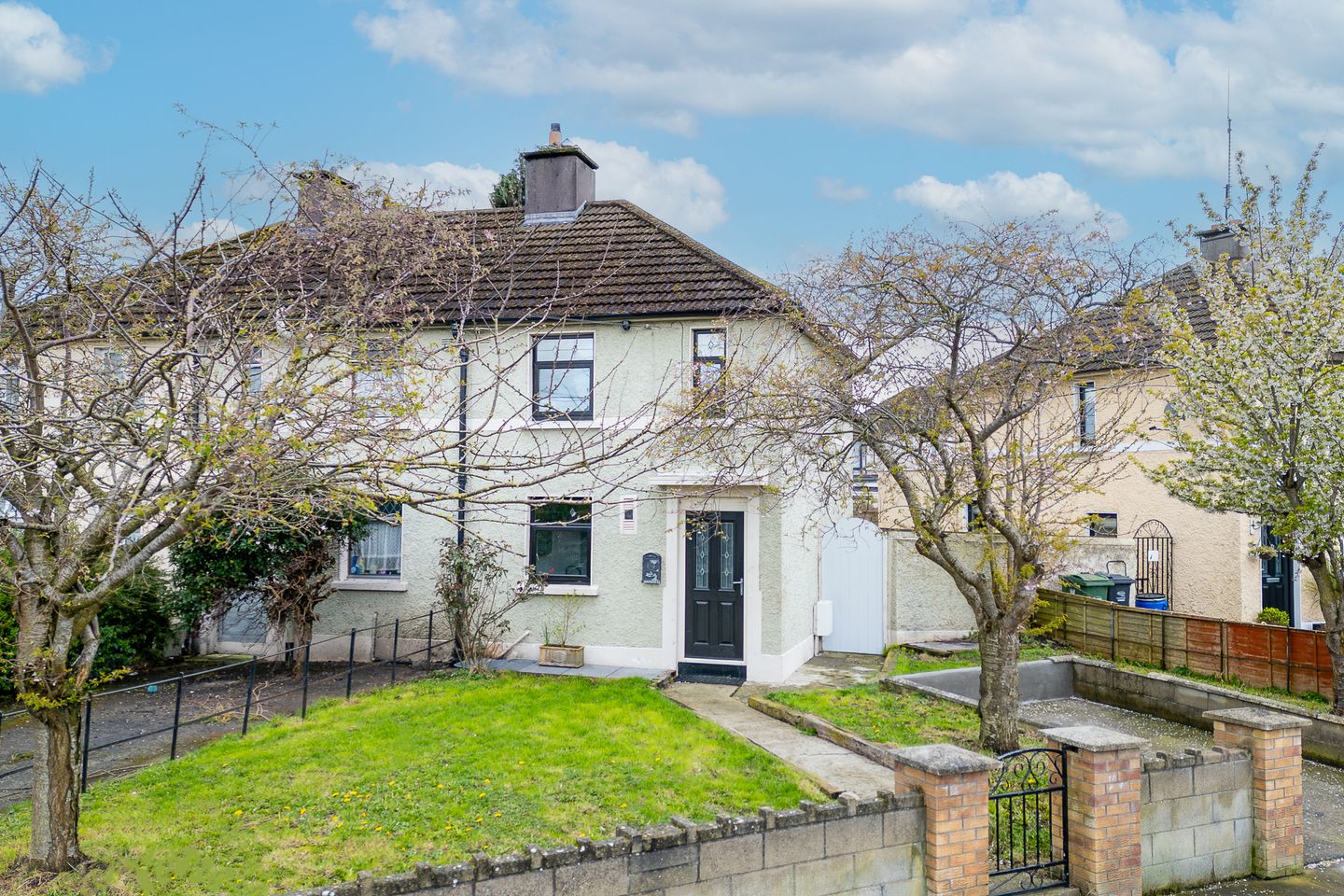 5 Ballyneety Road, Ballyfermot, Dublin 10, D10DA36 is for sale on Daft.ie