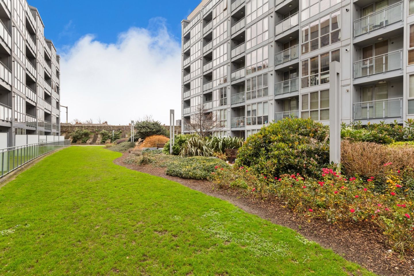 65 The Hibernian, The Gasworks, Barrow Street, Dublin 4, D04Y099 is for