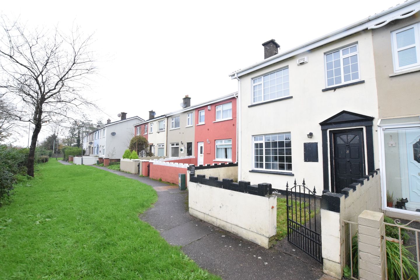 35 Hollywood Estate, Blarney Road, Hollyhill, Co. Cork, T23P64C is for