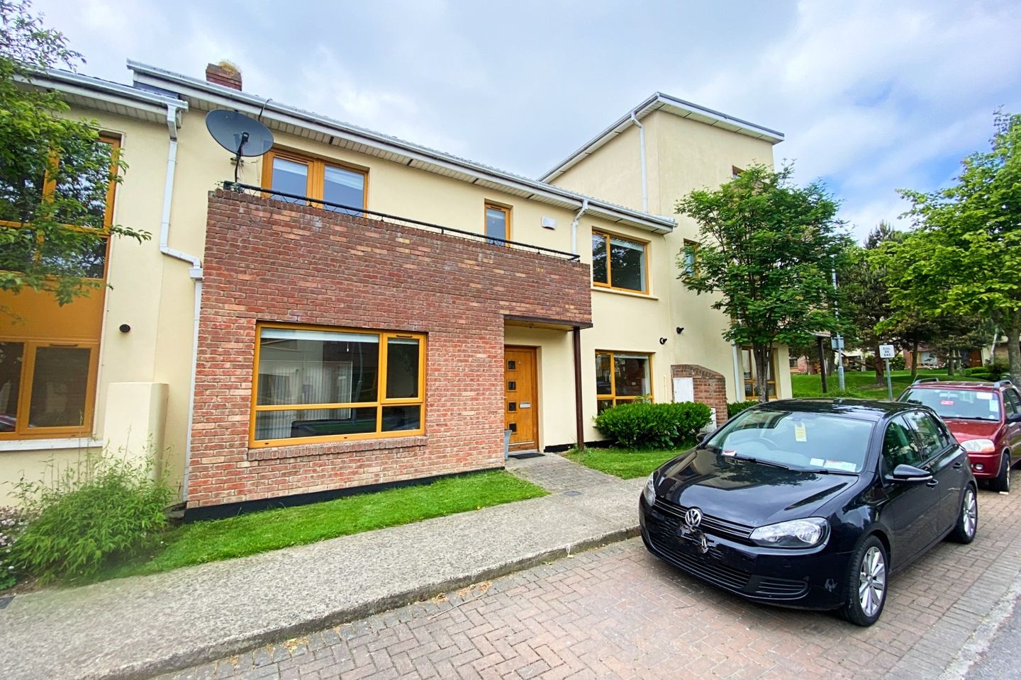 4 Hampton Wood Crescent, D11 NH00, Finglas, Dublin 11 is for sale on