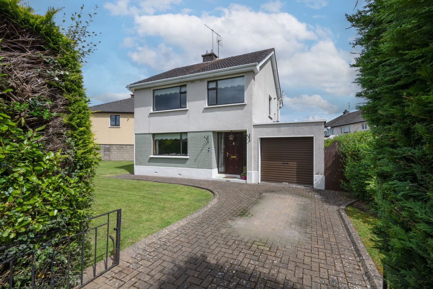 2 Castle Close Drive, Blarney, Co. Cork, T23W577 is for sale on Daft.ie