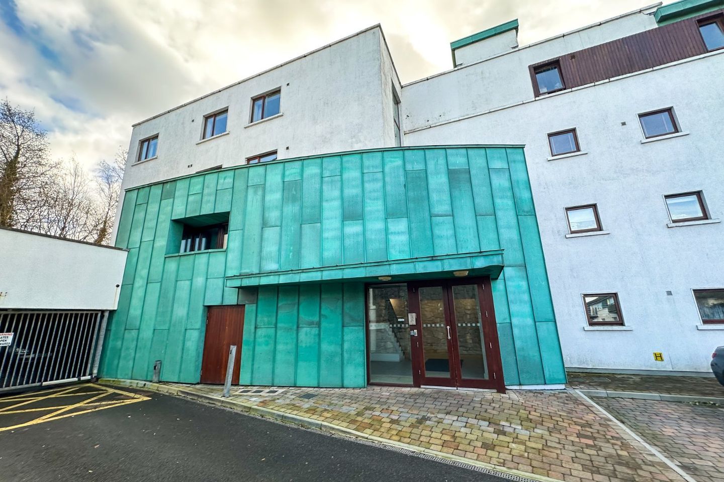 25 Sailin, Wellpark, Galway City, Co. Galway, H91F9X3 is for sale on