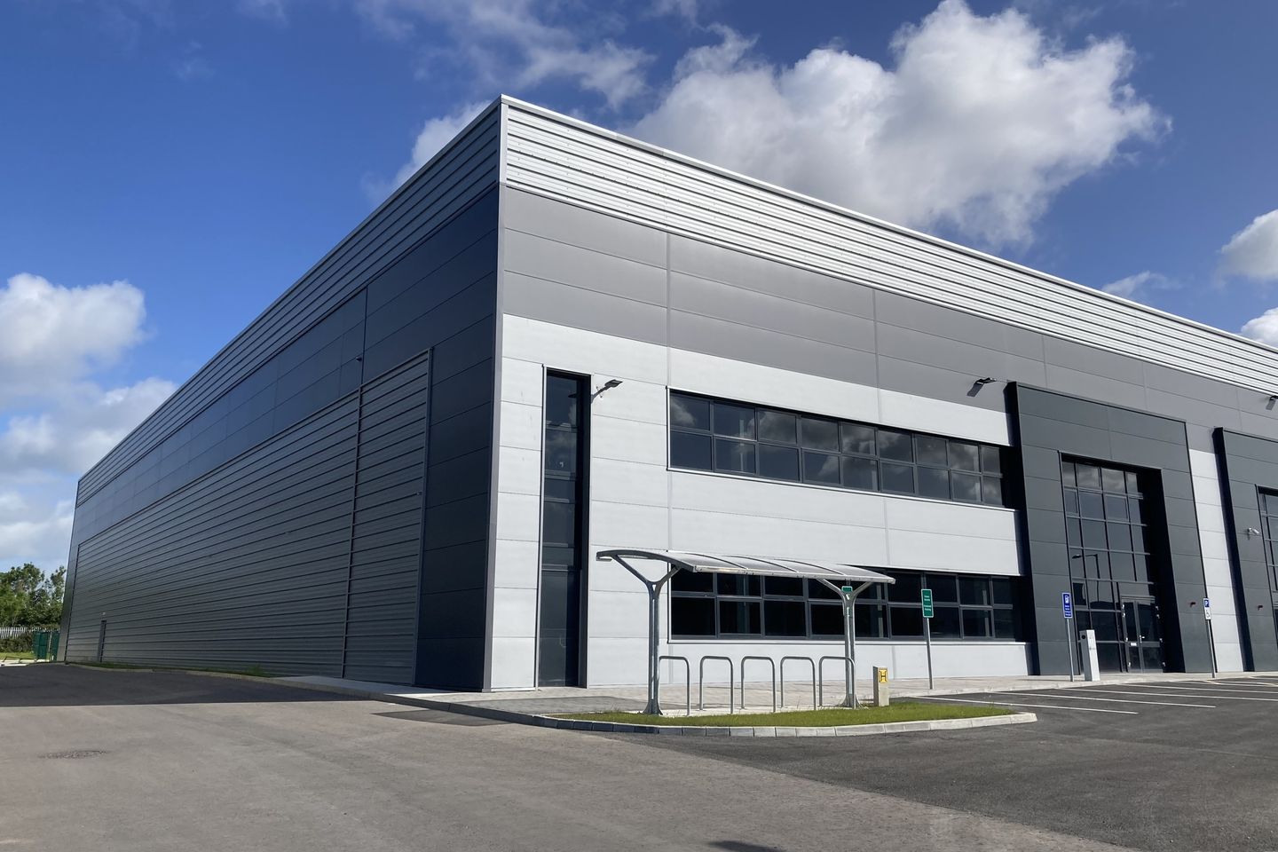 Commercial property for rent in Unit A4B North City Business Park