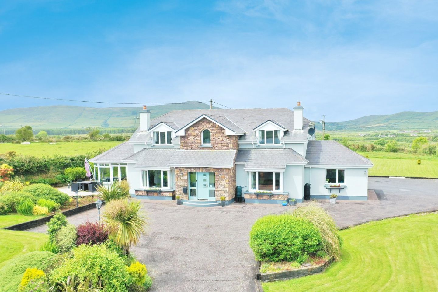 Dunlavin House, Dunlavin House, Slea Head Drive, Dingle, Co. Kerry, V92ND32