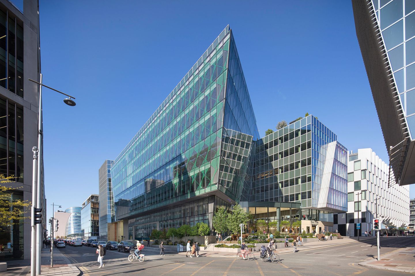 4/5 Grand Canal Square, Grand Canal Dock, Dublin 2