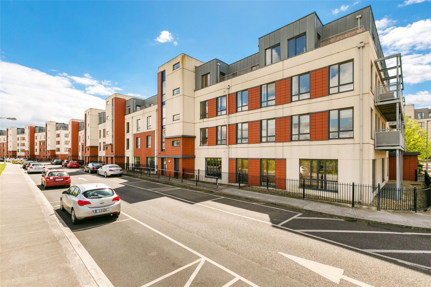 26 Clearwater Court North, Royal Canal Park, Ashtown, Dublin 15 is for