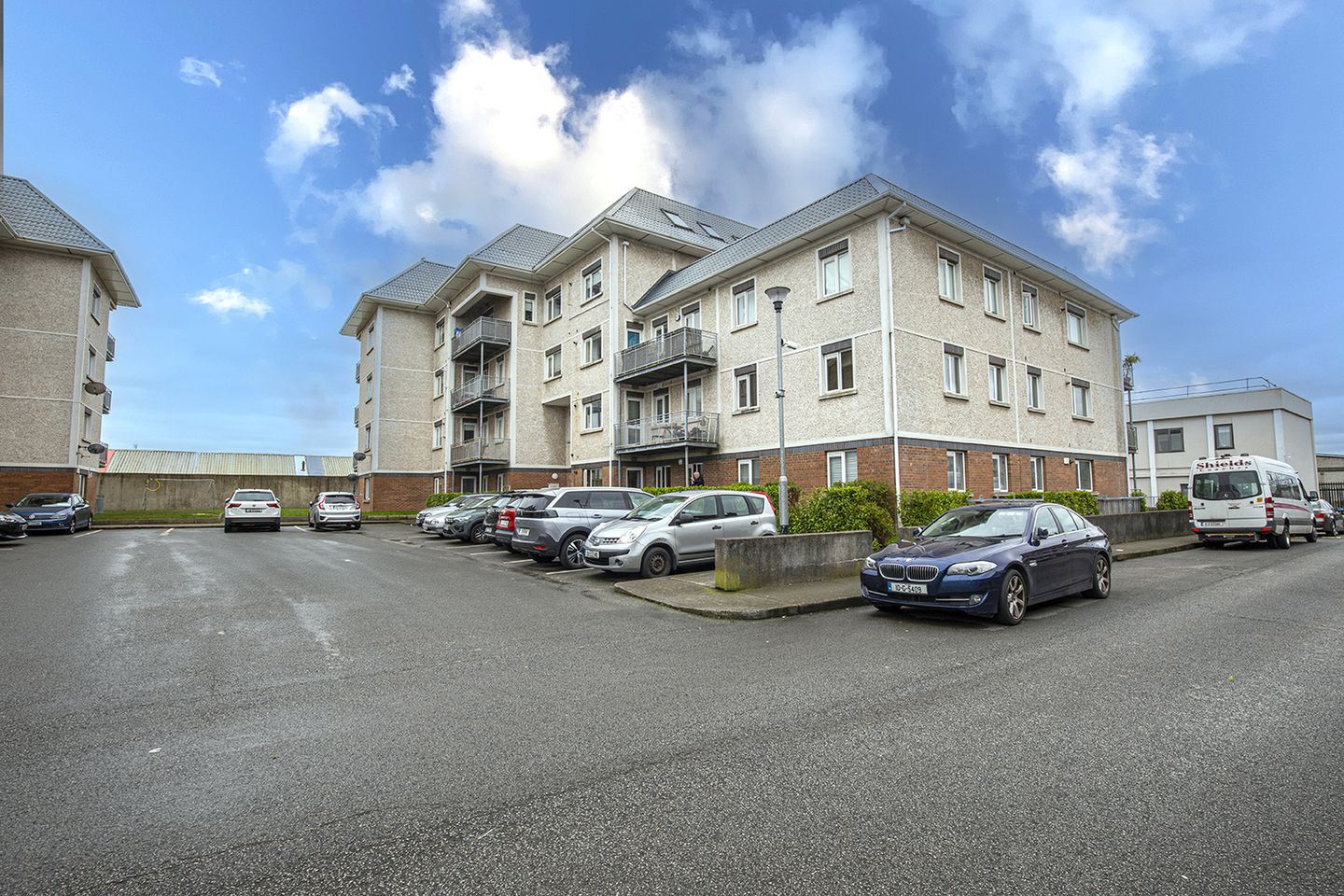 Commercial property for sale in Apt. 8 Block A, Castle Elms Court