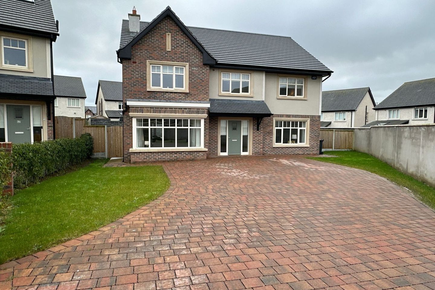 43 Kestrel Manor, Drogheda, Co. Meath, A92K19X is for sale on Daft.ie