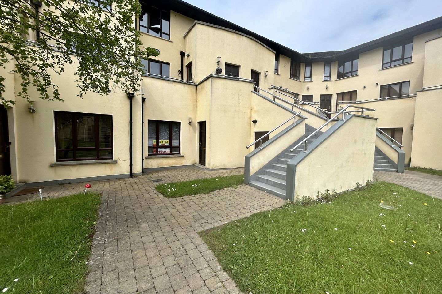 41 Marlinstown Park, Mullingar, Co. Westmeath, N91D271 is for sale on