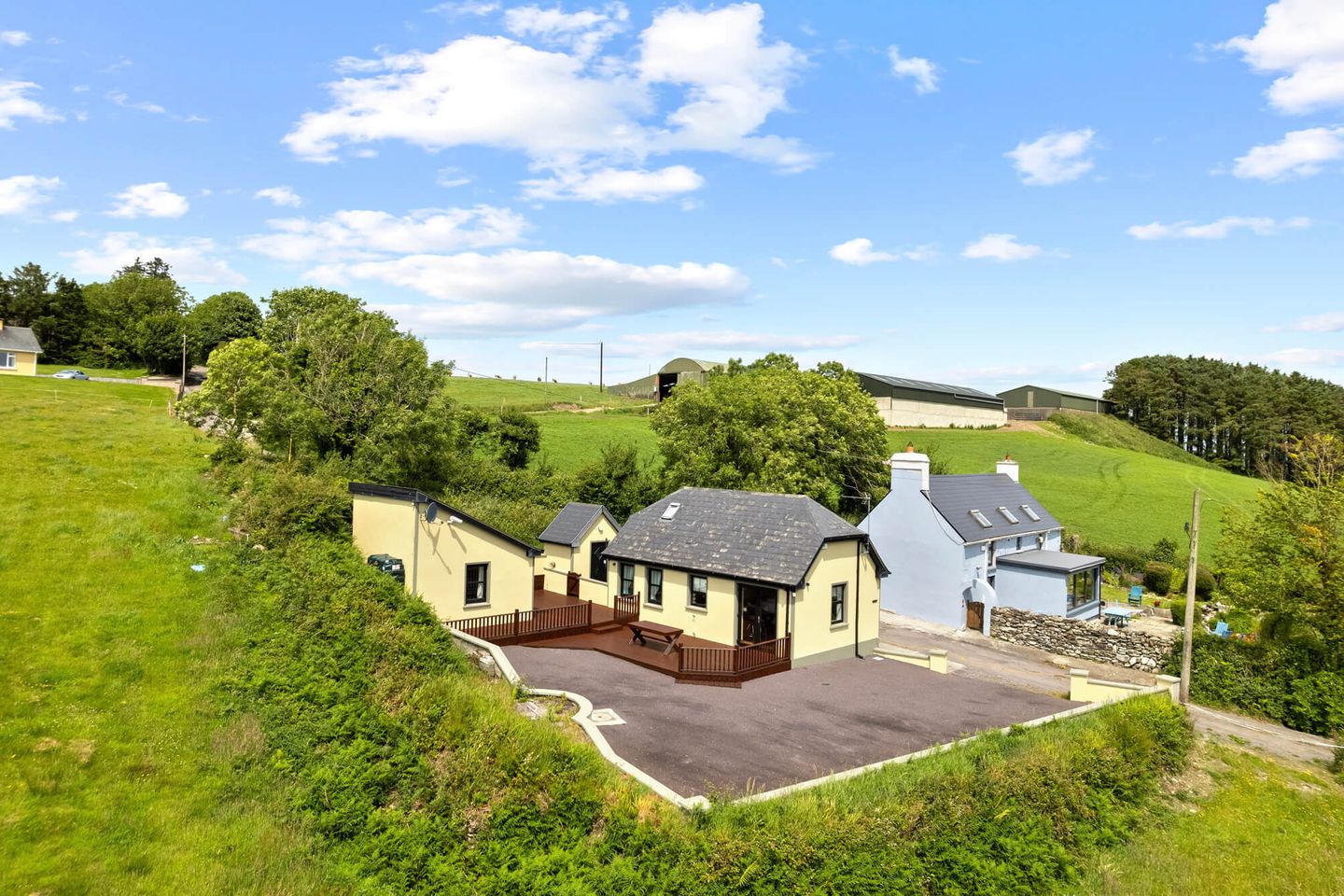 Naomh Óg, Inchinattin, Rosscarbery, Co Cork, P85XW11