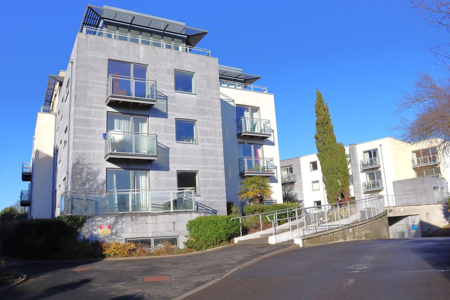 52 Lansdowne Hall, Limerick City, Co. Limerick, V94T6X5 is for sale on