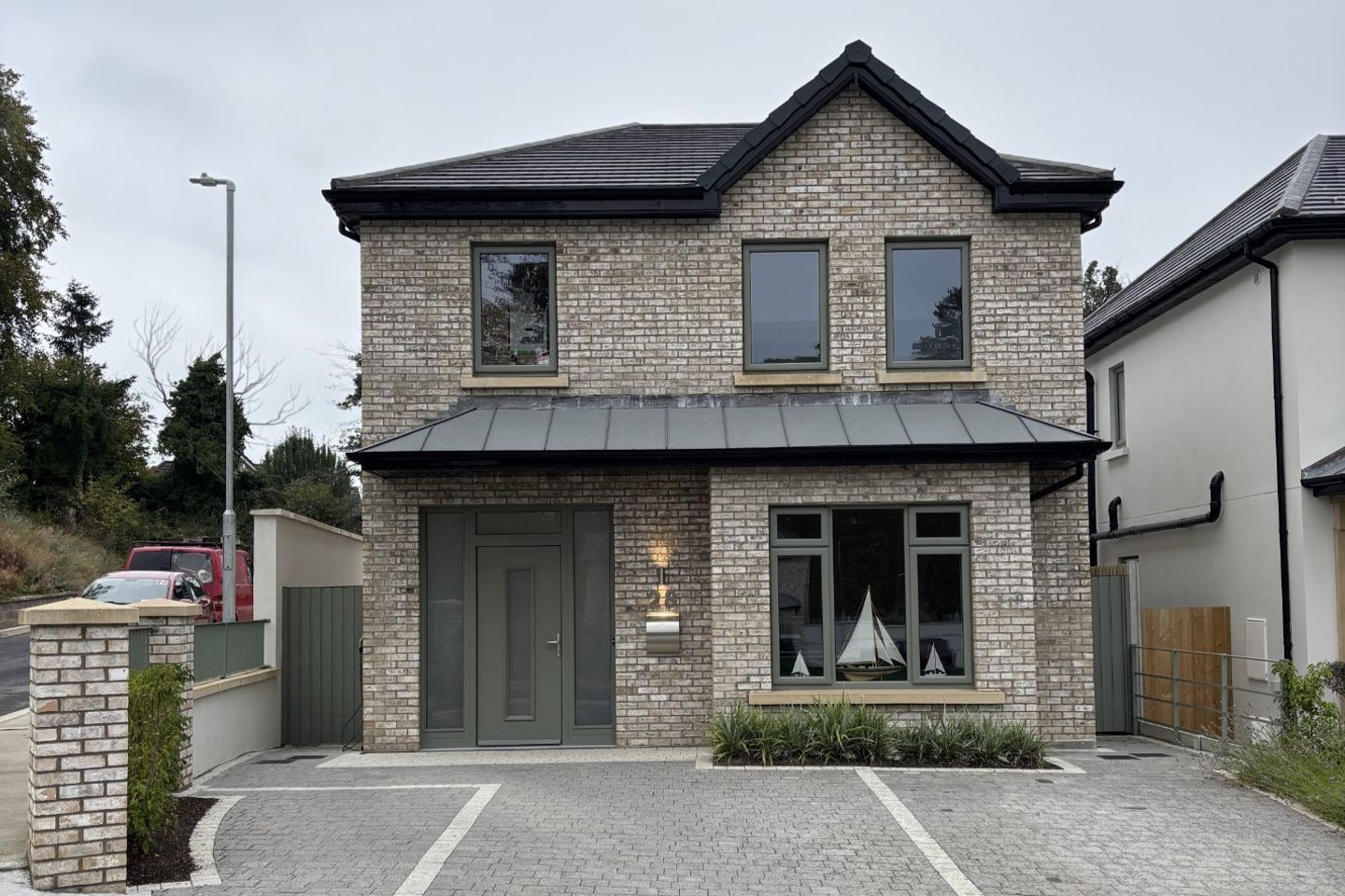 28 Thornbrook, Herbert Road, A98P8F7 is for sale on Daft.ie