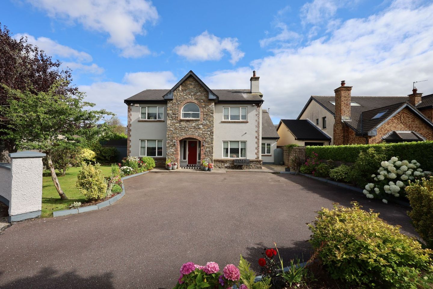 17 The Monks, Pipers Cross, Carrigaline, Co. Cork, P43KW84