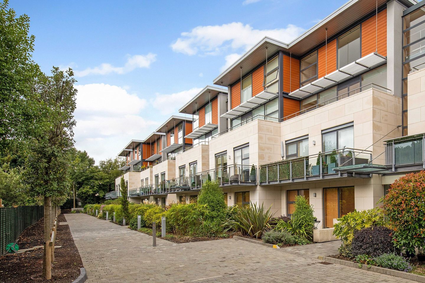 Apartment 12, Glaunsharoon, Donnybrook, Dublin 4, D04R903