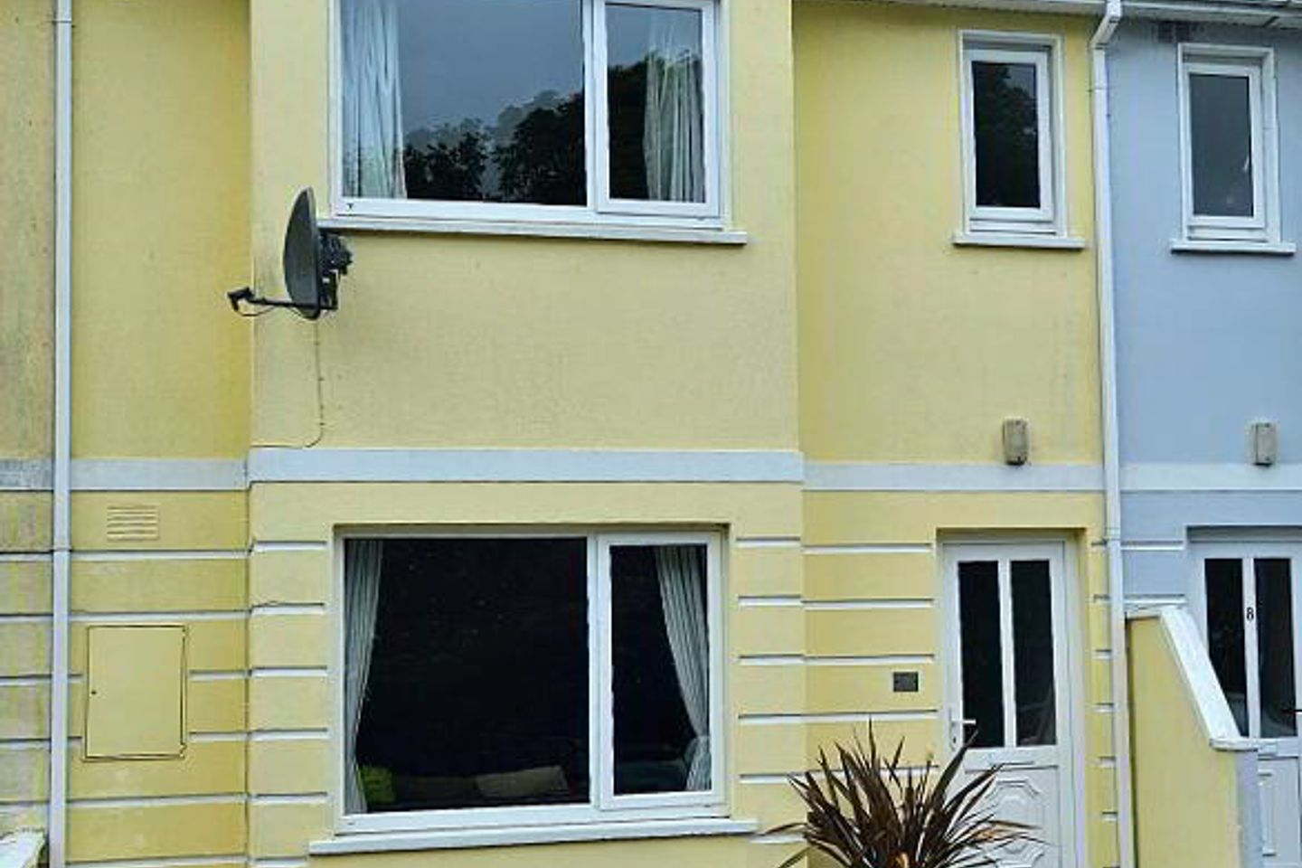 9 Mount Temple Mews, Summerhill, CarrickonShannon, Co. Leitrim is for