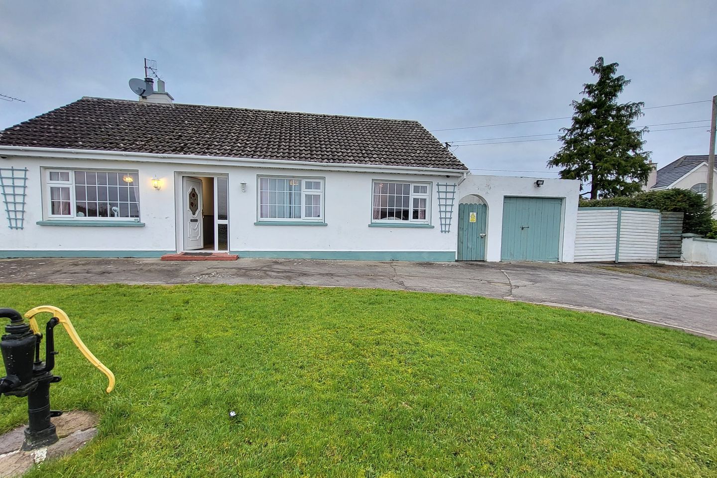 Vesnoy, Strokestown, Co. F42W026 is for sale on Daft.ie