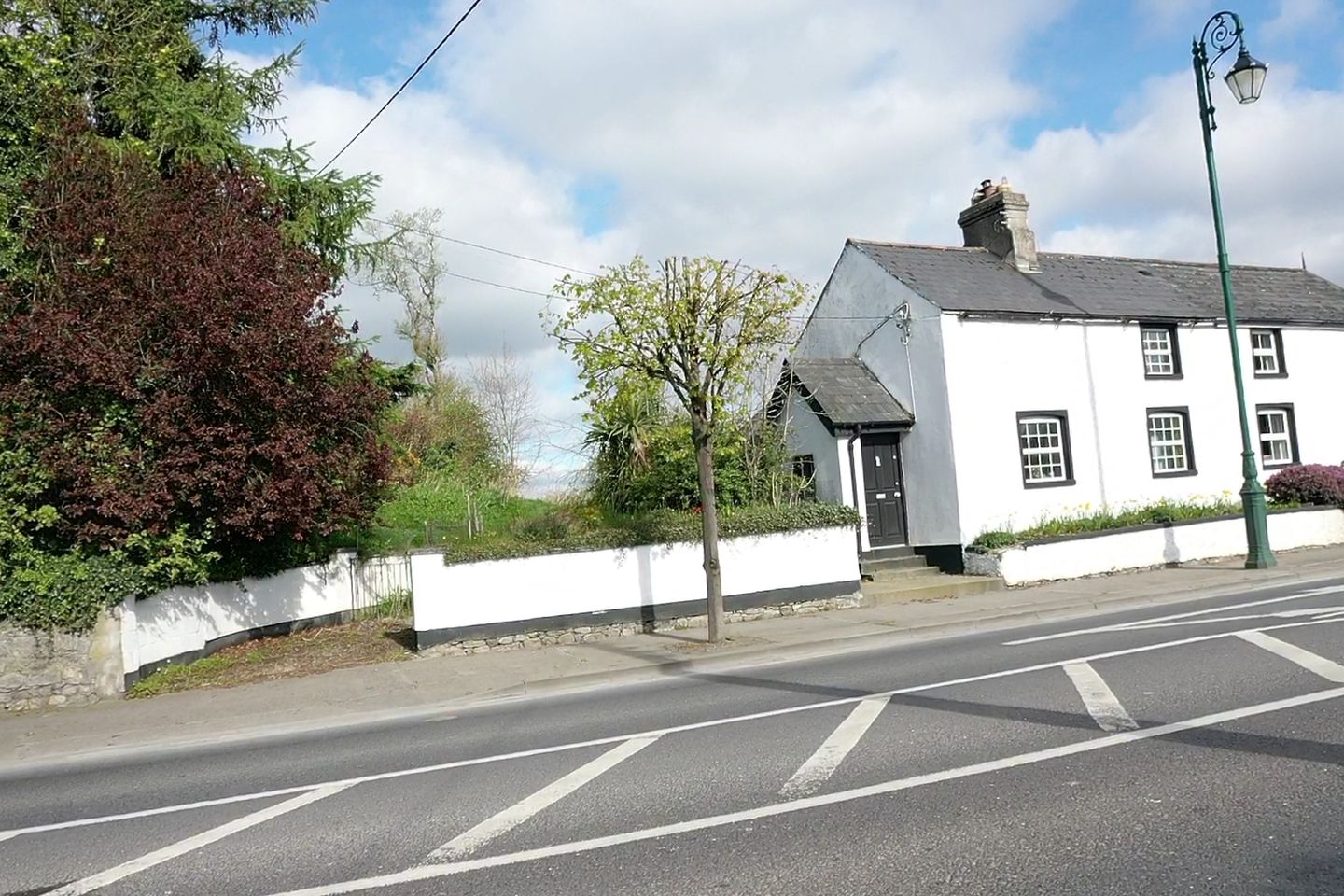 Cottage Hill, Stucker Hill, Abbeyleix, Co. Laois, R32C799 is for sale