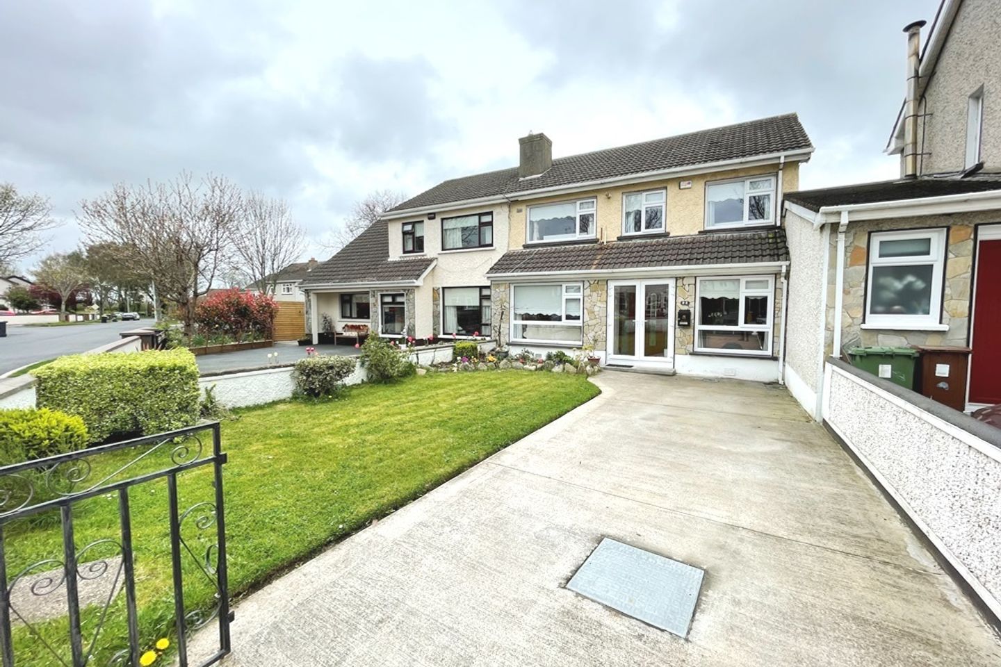22 Ashwood Road, Clondalkin, Dublin 22 is for sale on Daft.ie