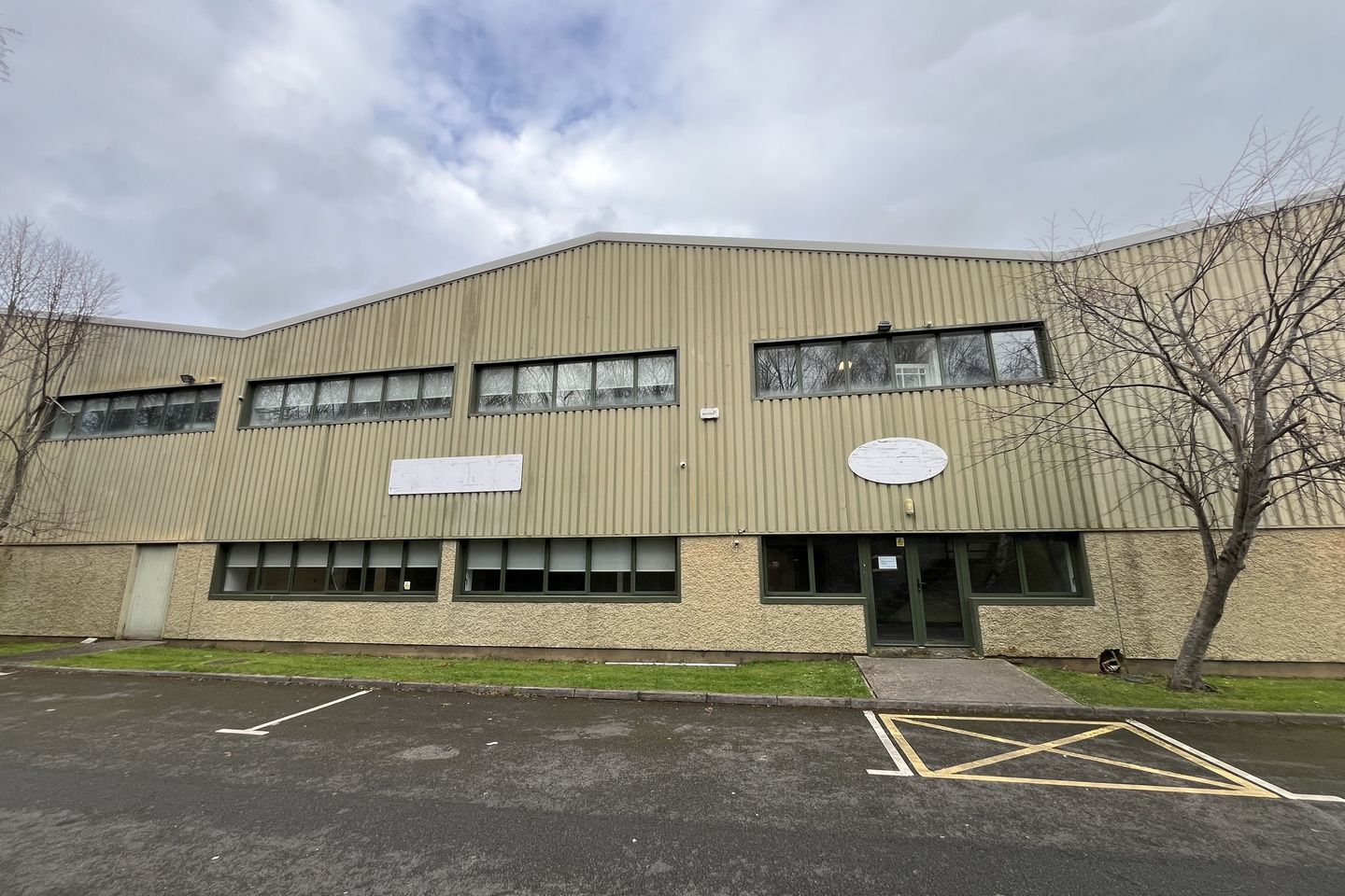 Commercial property for rent in Unit 1A, Kilcoole Industrial Estate