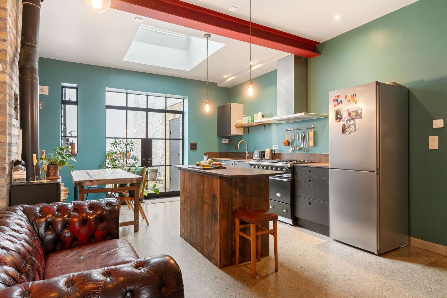 28 The Coombe, Dublin 8, D08Y5NC