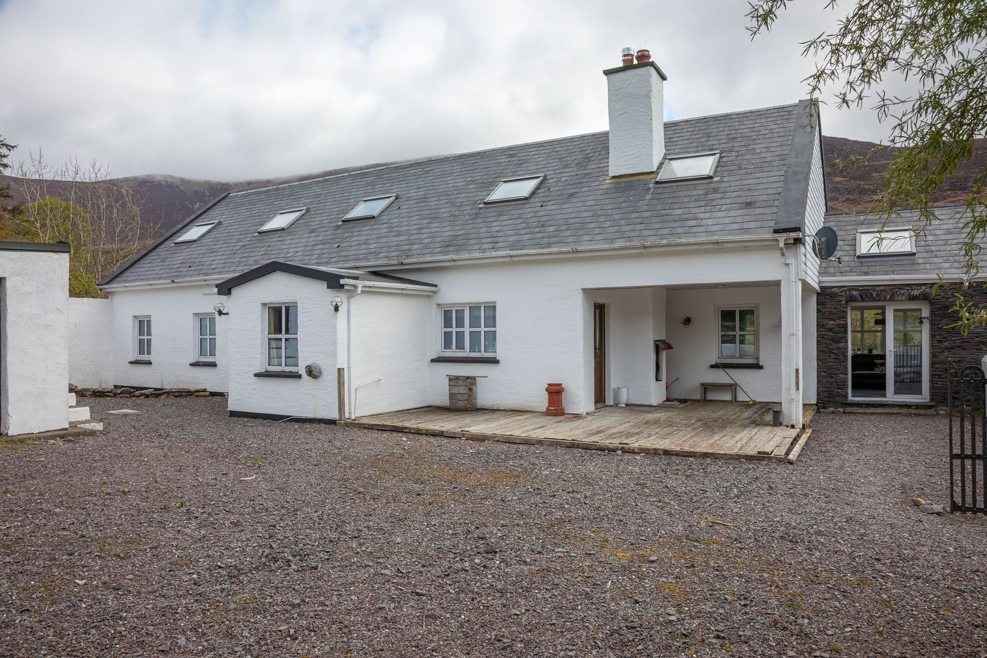 Cloghanelinaghan, Cahersiveen, Co. Kerry, V23VP76 is for sale on Daft.ie