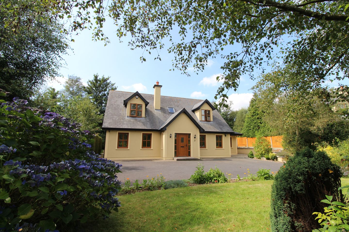 3 Arbordayle, High Road, Kilmacthomas, Co. Waterford, X42YR23 is for