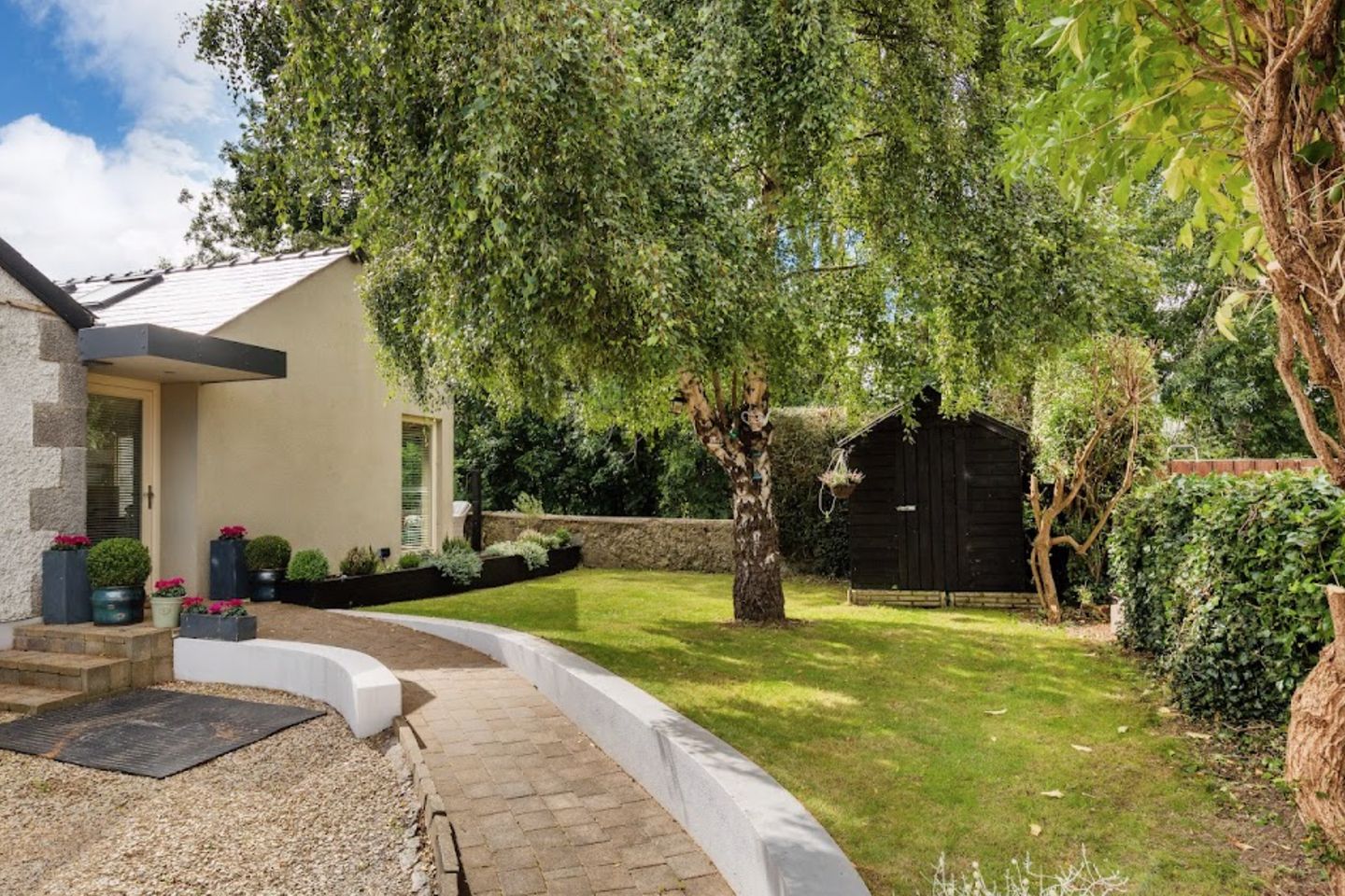 4 Streamstown Cottages, Malahide, Kinsealy, Co. Dublin, K36P623 is for