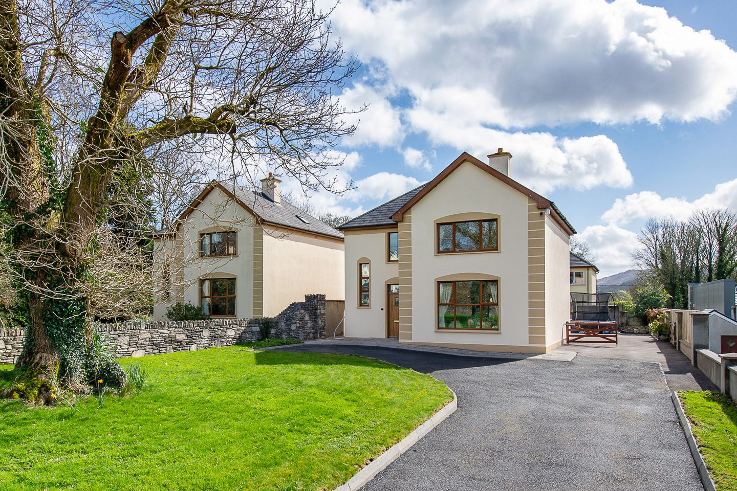 Killowen, Kenmare, Co. Kerry, V93C968 is for sale on Daft.ie