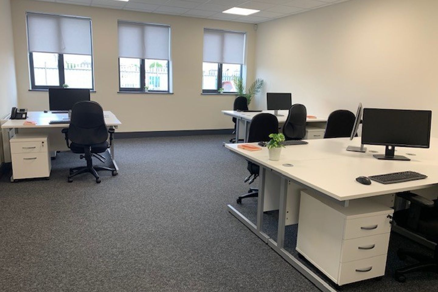 Commercial property for rent in Howth Junction, Kilbarrack Parade