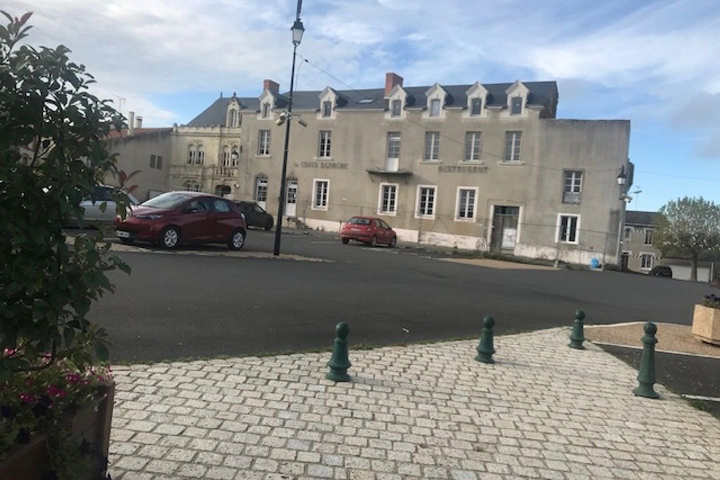 La Croix Blanche Hotel For Renovation For Sale In Deux Sevres Charente Maritime , Charente, Nouvelle-Aquitaine, France